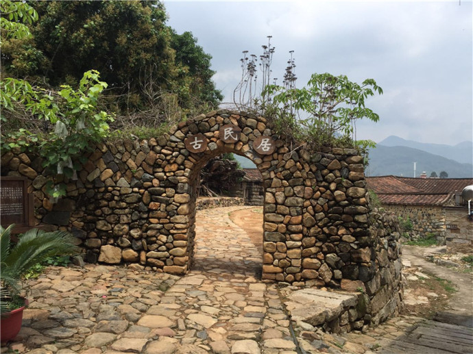 鉴黑担保网(jhdbw)·最具权威唯一维权担保平台