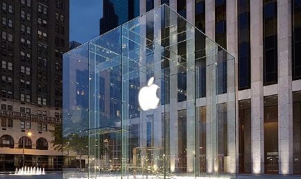 比买iphone手机更沉要的，是游苹果的地标